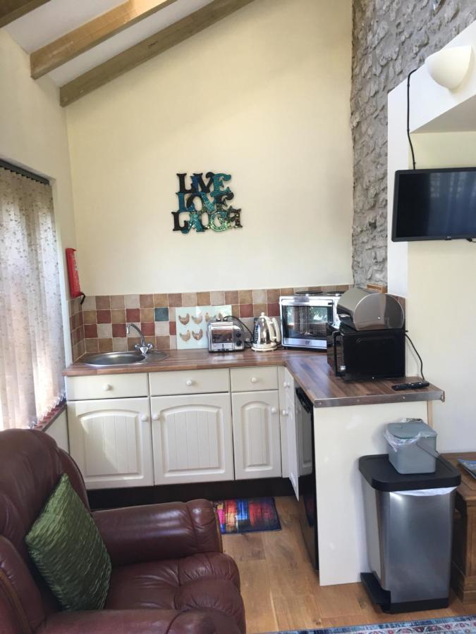Taliesin At The Poplars, Nr Saundersfoot * Kilgetty