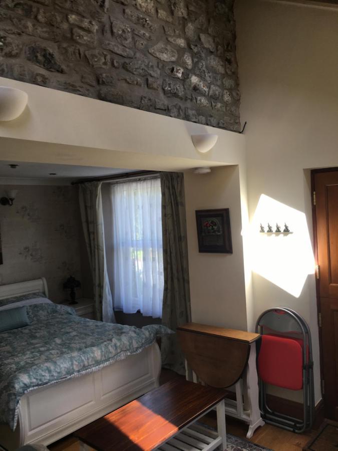Taliesin At The Poplars, Nr Saundersfoot *